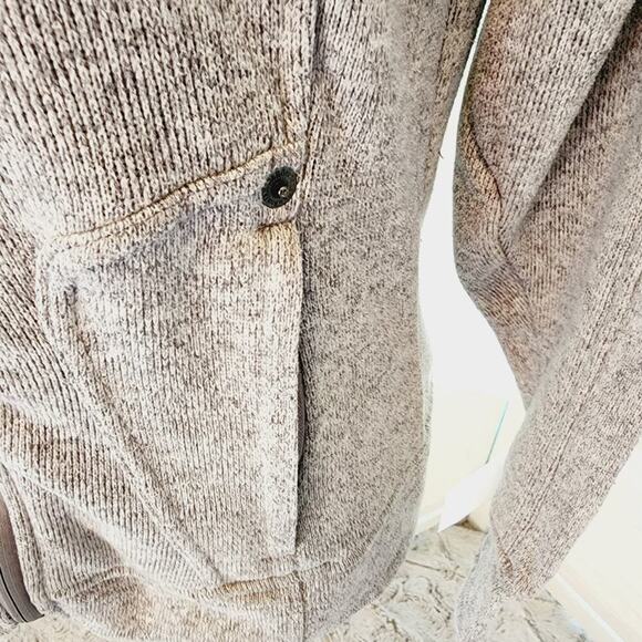 AVALANCHE GRAY ZIP JACKET WITH ZIP POCKETS AND THUMB HOLE SLEEVES SIZE SMALL - Picture 4 of 8